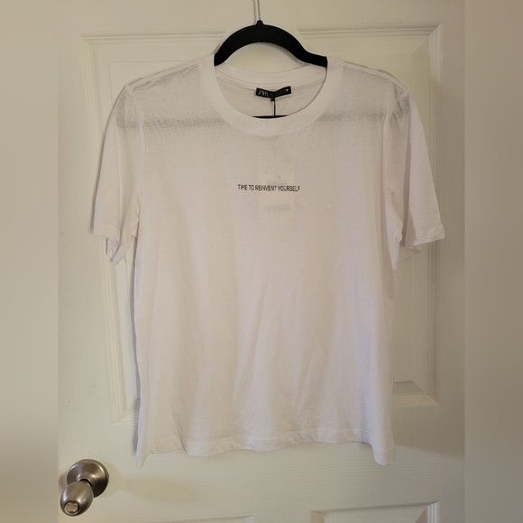 Zara White Graphic Tee - Picture 2 of 5